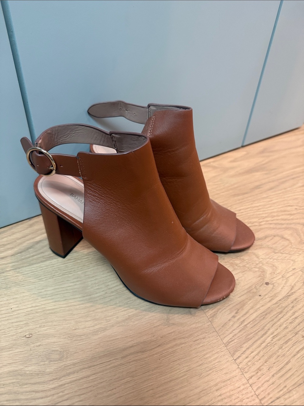 Banana Republic Cognac Leather Open-Toe Block Heel Slingbacks